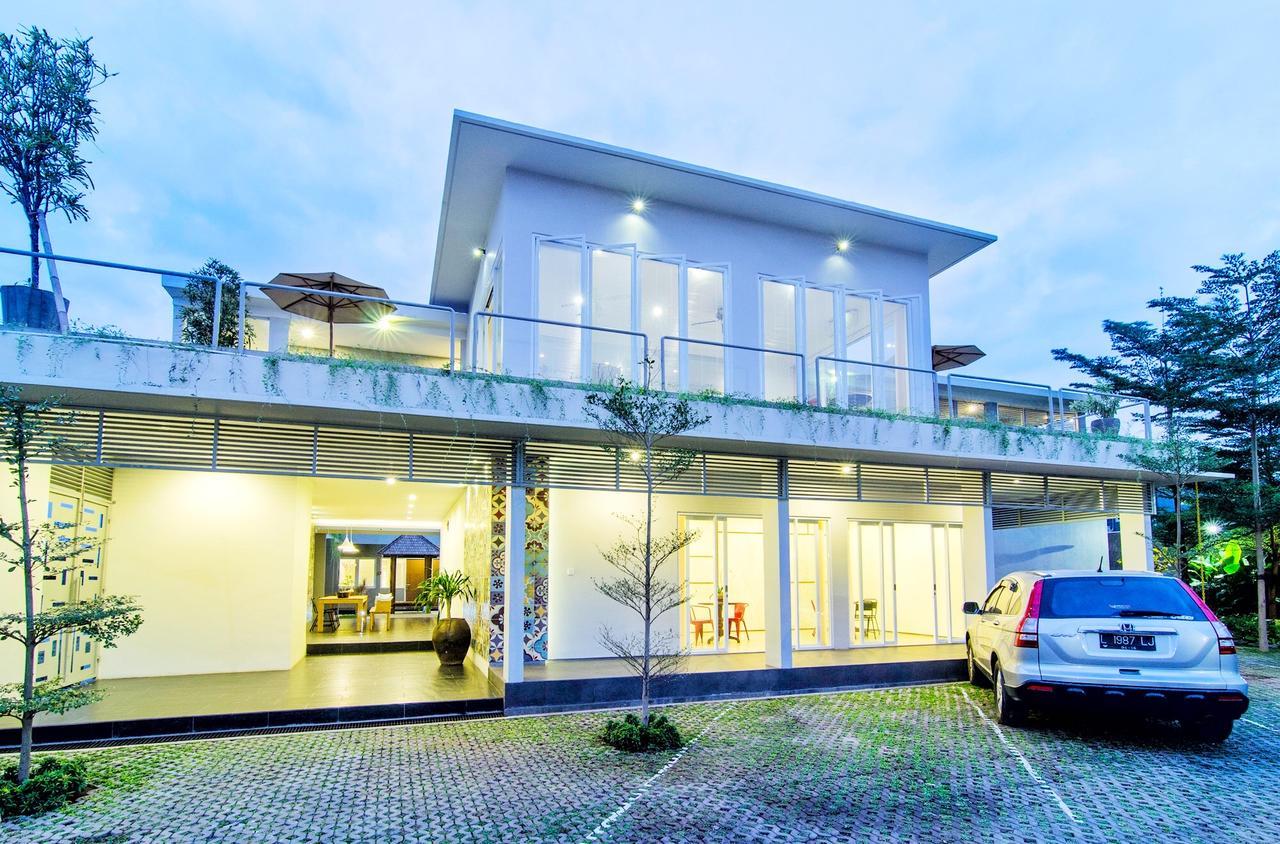 Seruni Guest House 덴파사르 외부 사진